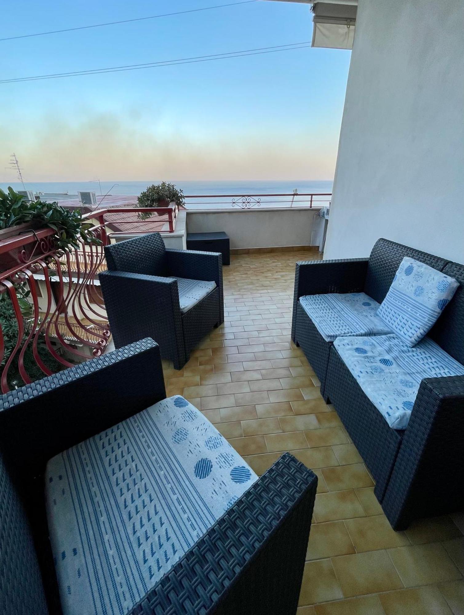 Villa Baia Aurora à Letojanni Extérieur photo